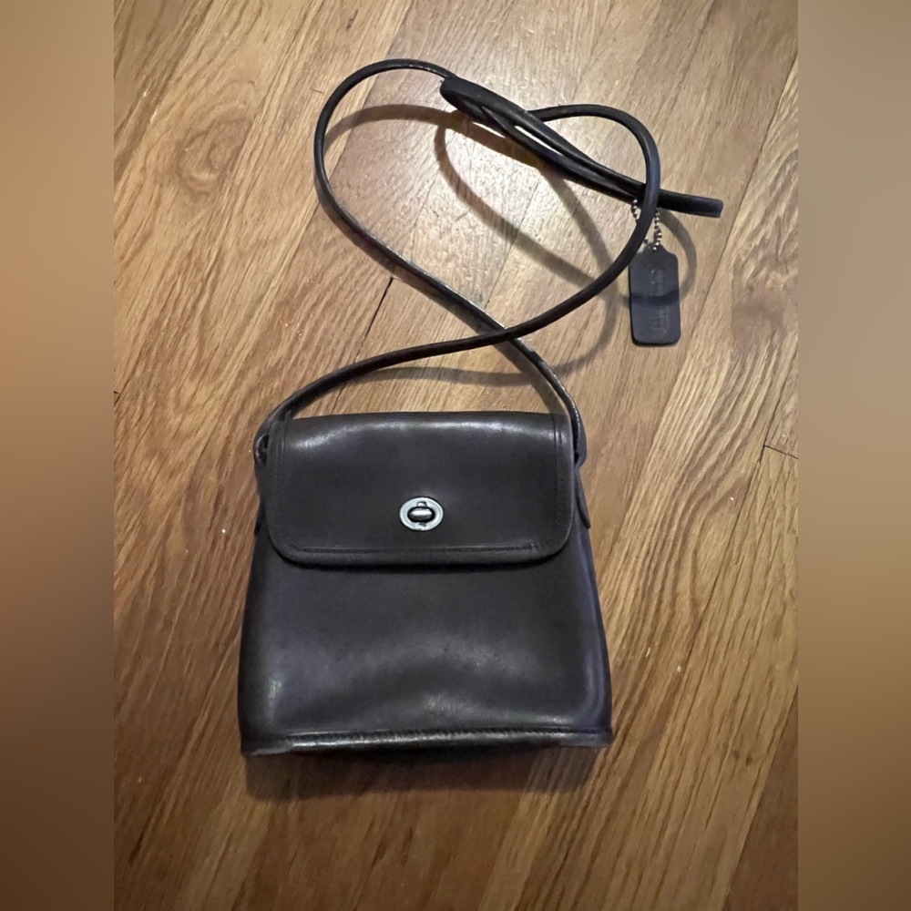 Vintage coach crossbody bag